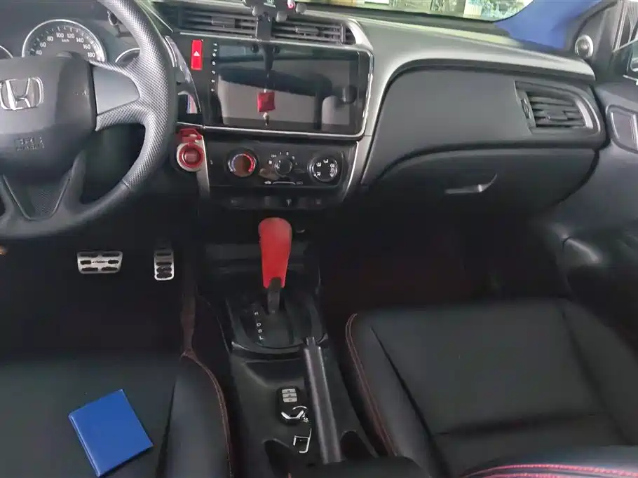 Honda City 2017 — фото 16