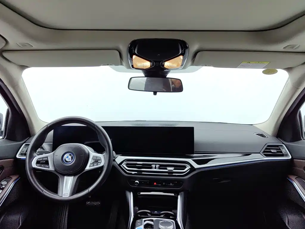 BMW i3 2023