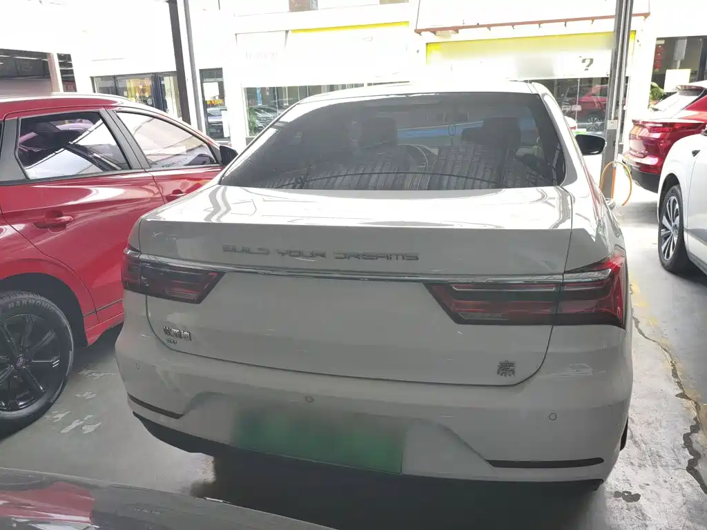 BYD Qin NEV 2022 — фото 6