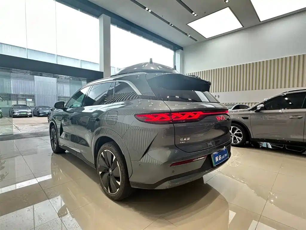 BYD Tang L 2025