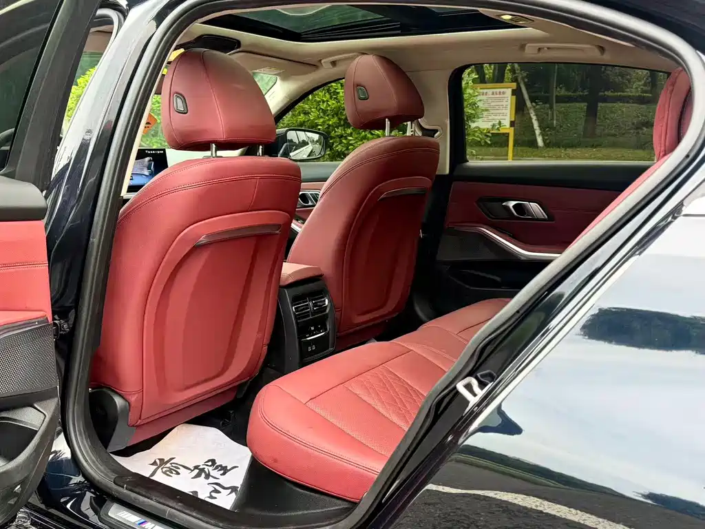 BMW 3 Series 2023