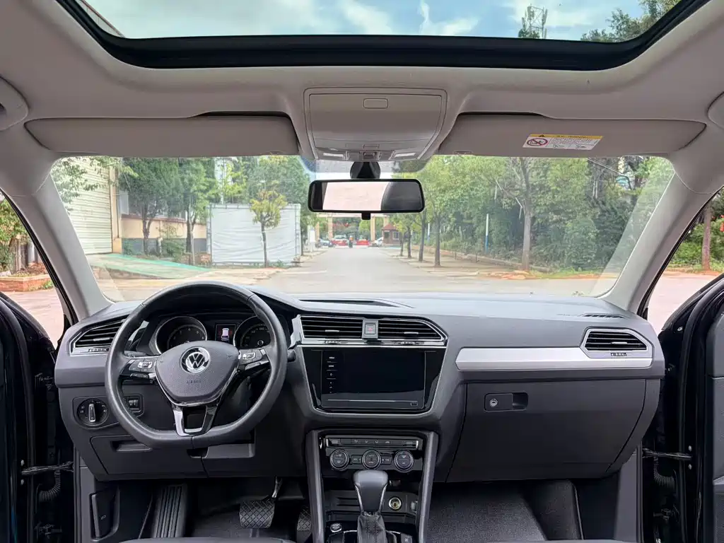 Volkswagen Tiguan L 2021