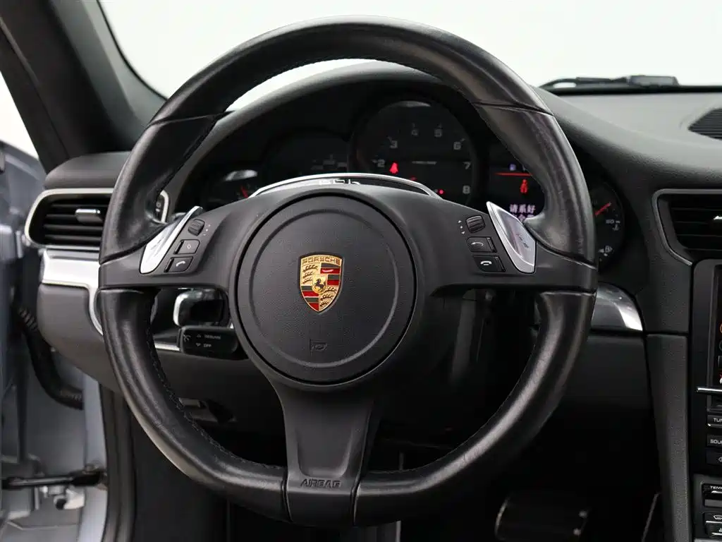 Porsche 911 2015 — фото 15