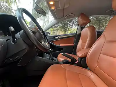 Volkswagen Sagitar 2014