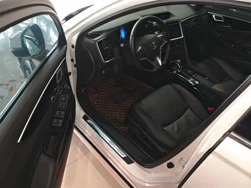 Honda Spirior 2017 — фото 16