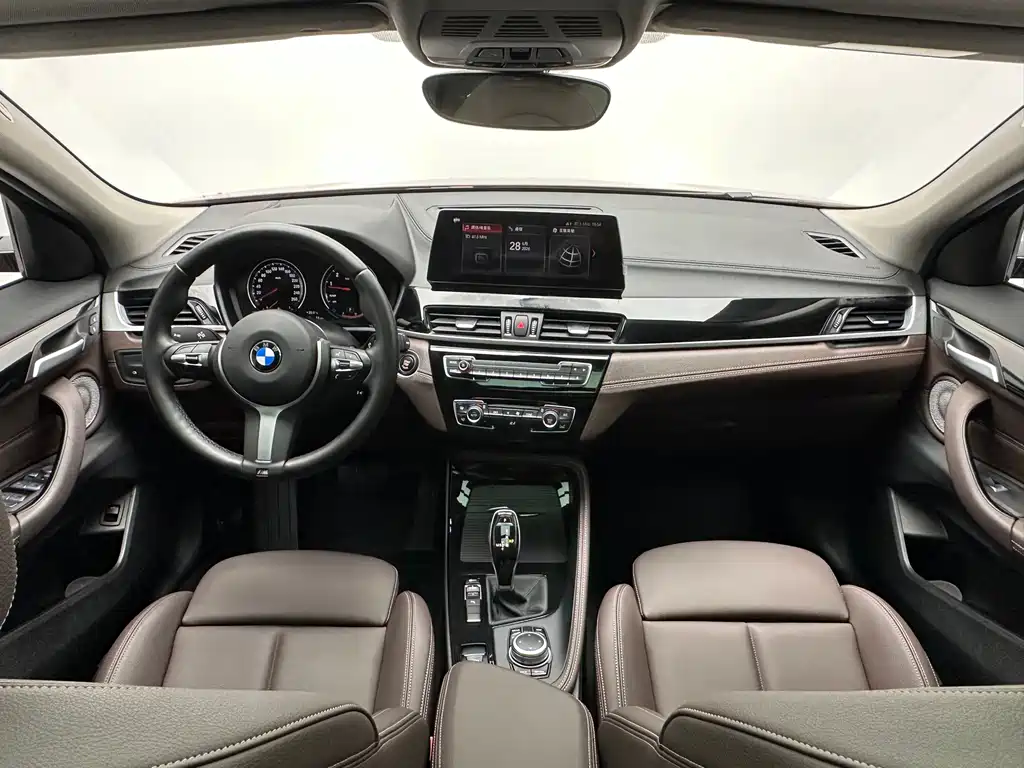 BMW X2 2022 — фото 9