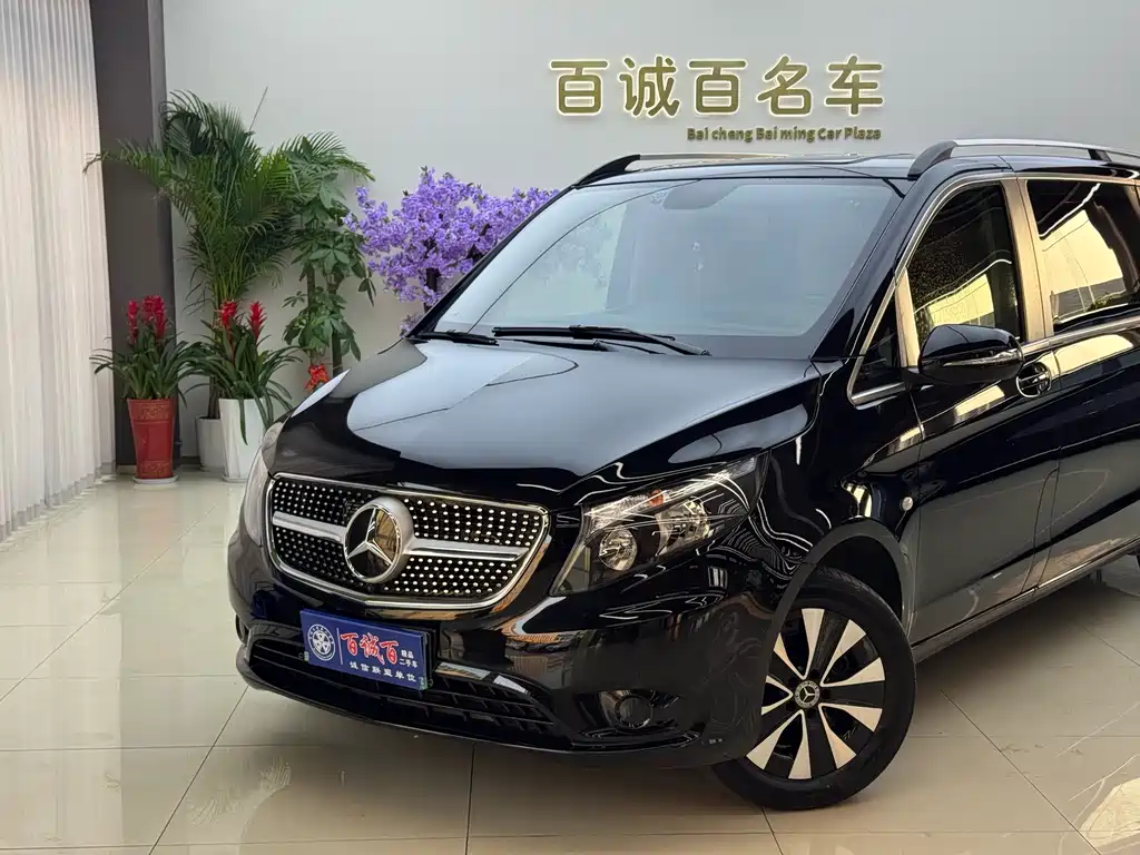 Mercedes-Benz Vito 2023 — фото 2