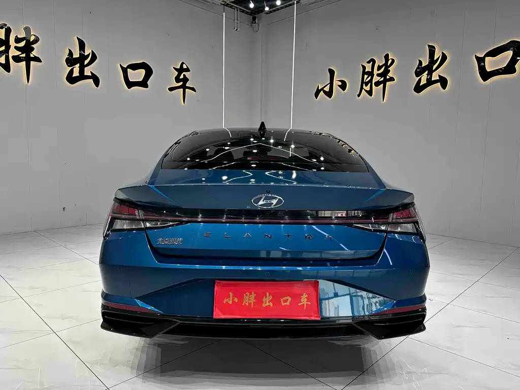 Hyundai Elantra 2022