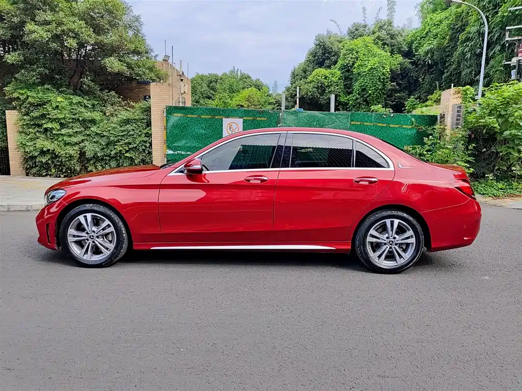 Mercedes-Benz C-Class 2020