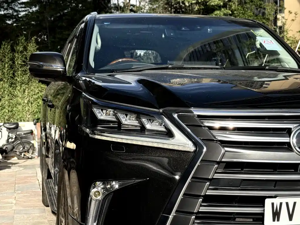 Lexus LX 2022 — фото 5