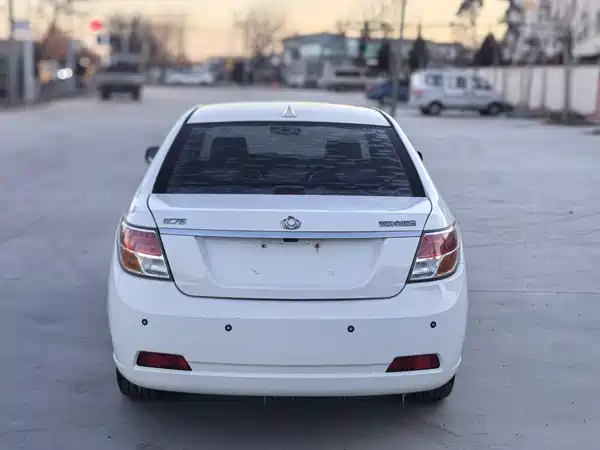 Geely GC7 2013