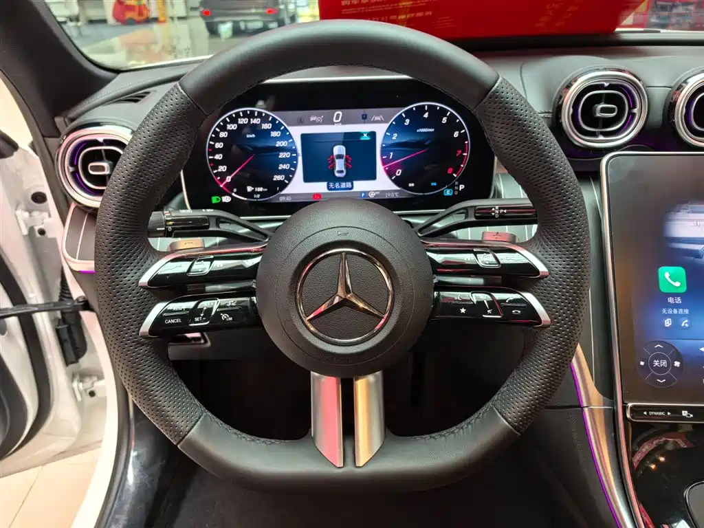 Mercedes-Benz C-Class 2025 — фото 13