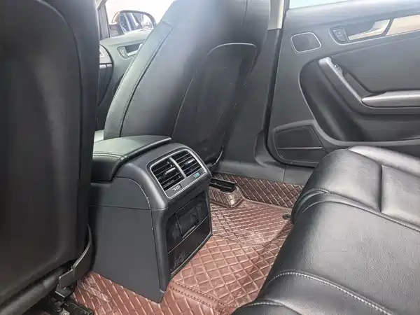 Audi A4L 2015