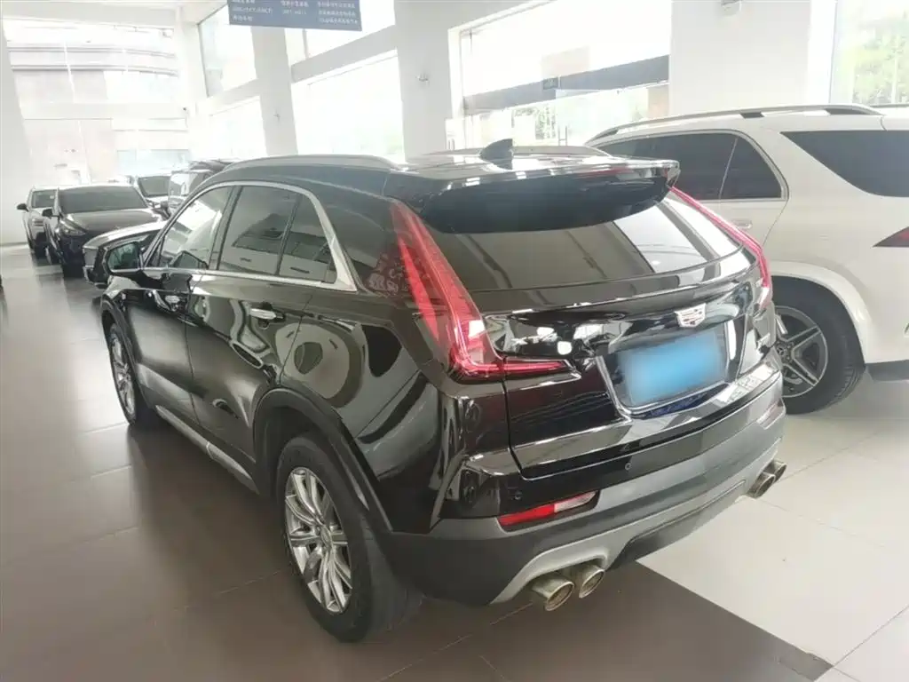 Cadillac XT4 2020 — фото 23