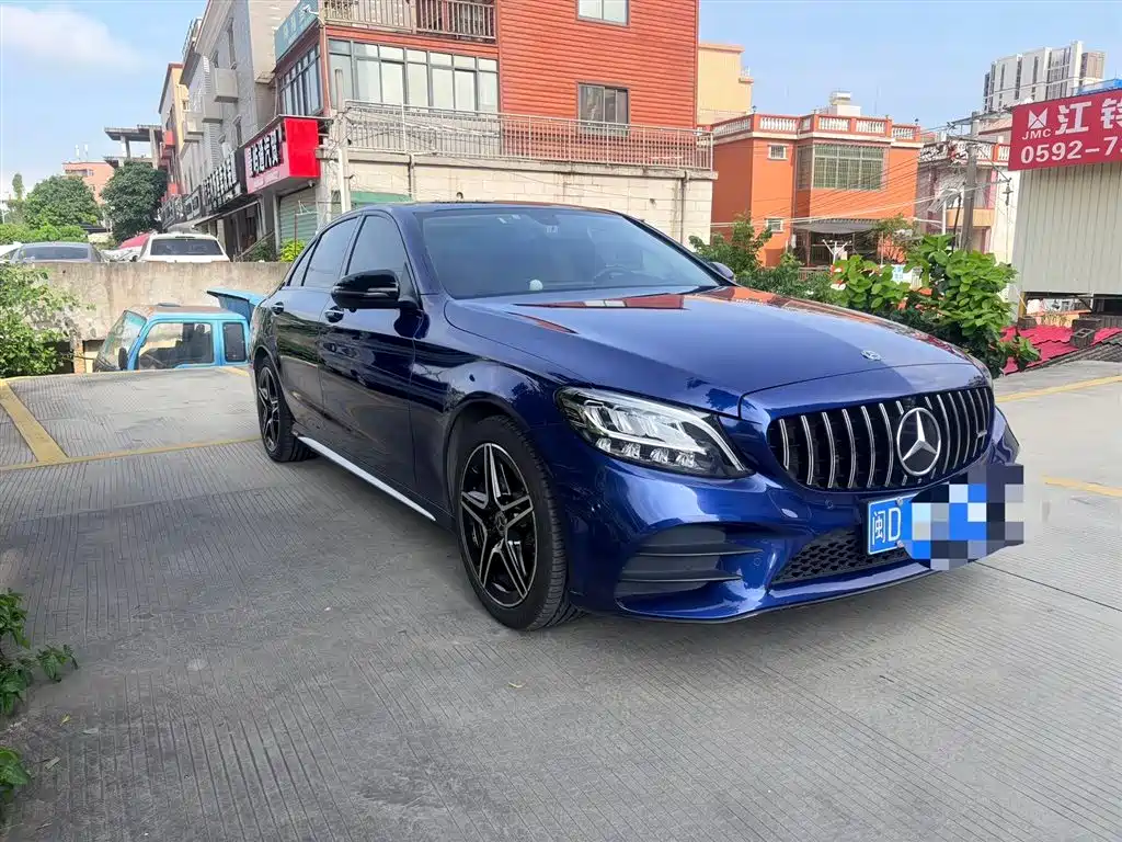 Mercedes-Benz C-Class 2020