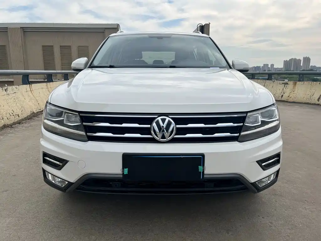 Volkswagen Tiguan L 2020