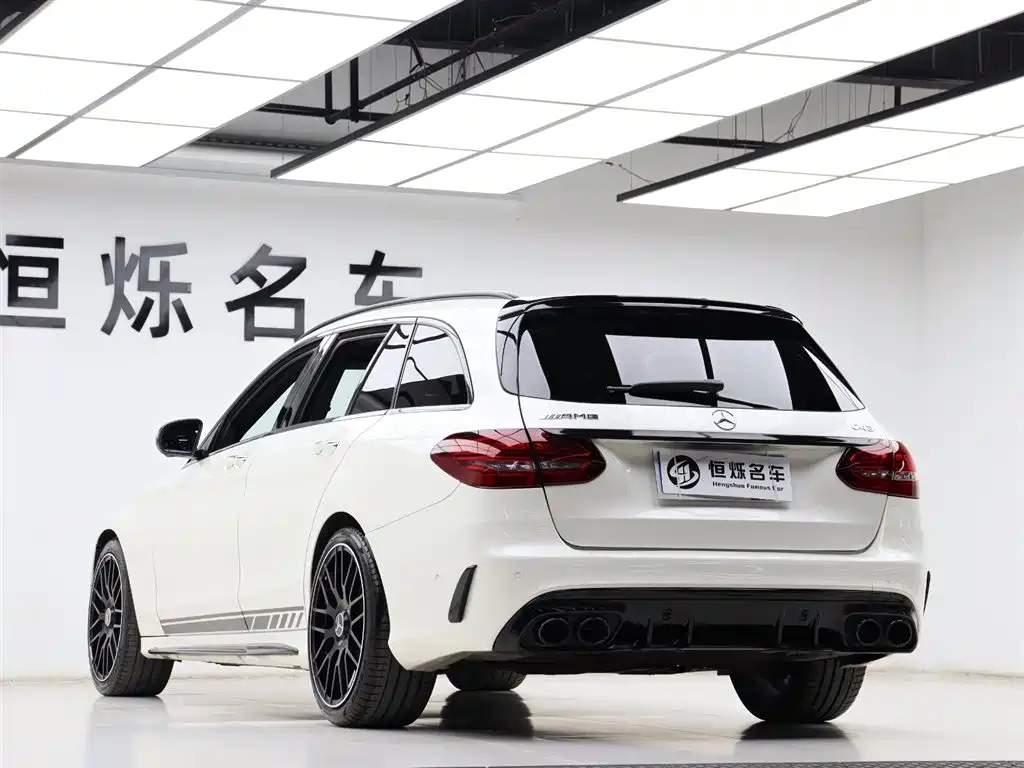 Mercedes-Benz C-Class AMG 2020 — фото 25