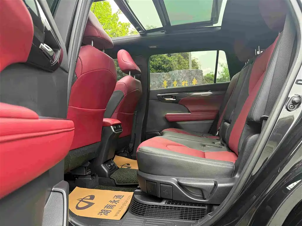 Toyota Crown Kluger 2021