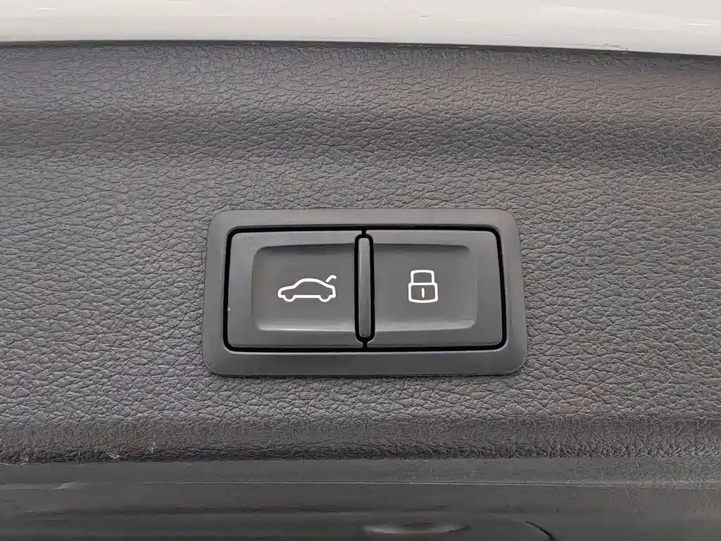 Audi Q3 2022 — фото 14