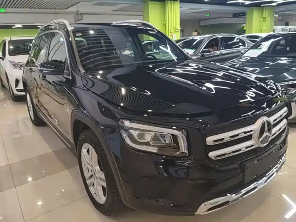 Mercedes-Benz GLB 2023
