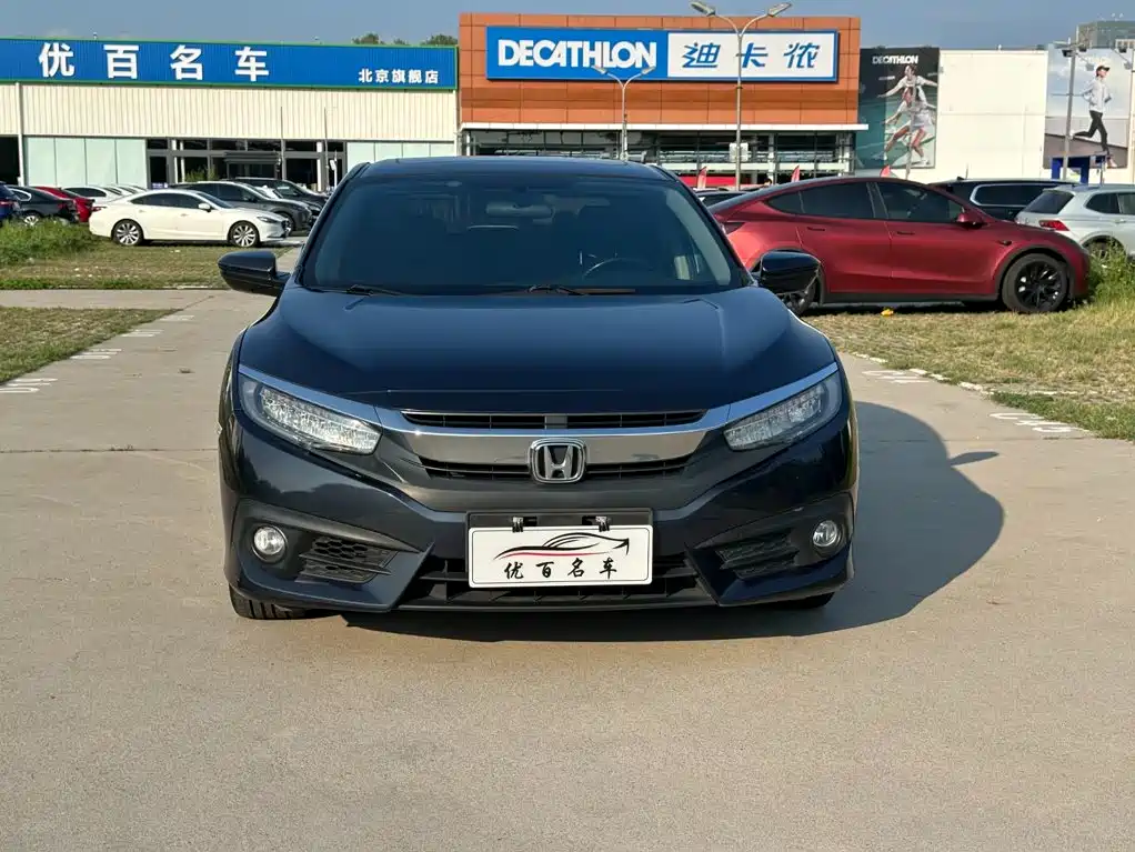 Honda Civic 2018 — фото 12