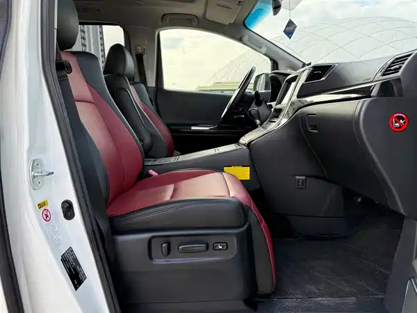 Toyota Alphard 2012