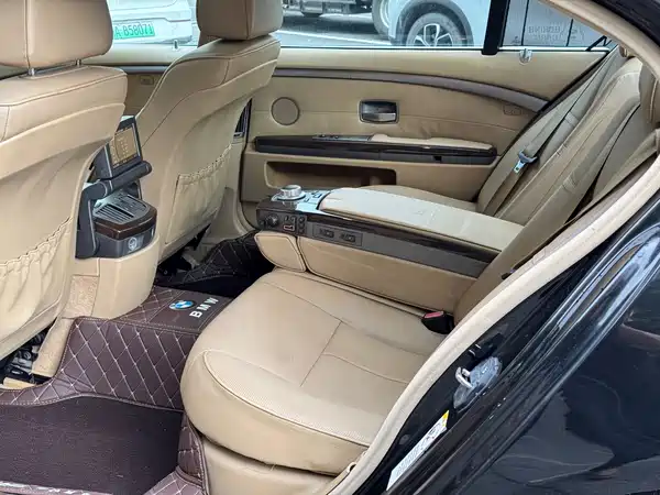 BMW 7 Series 2008
