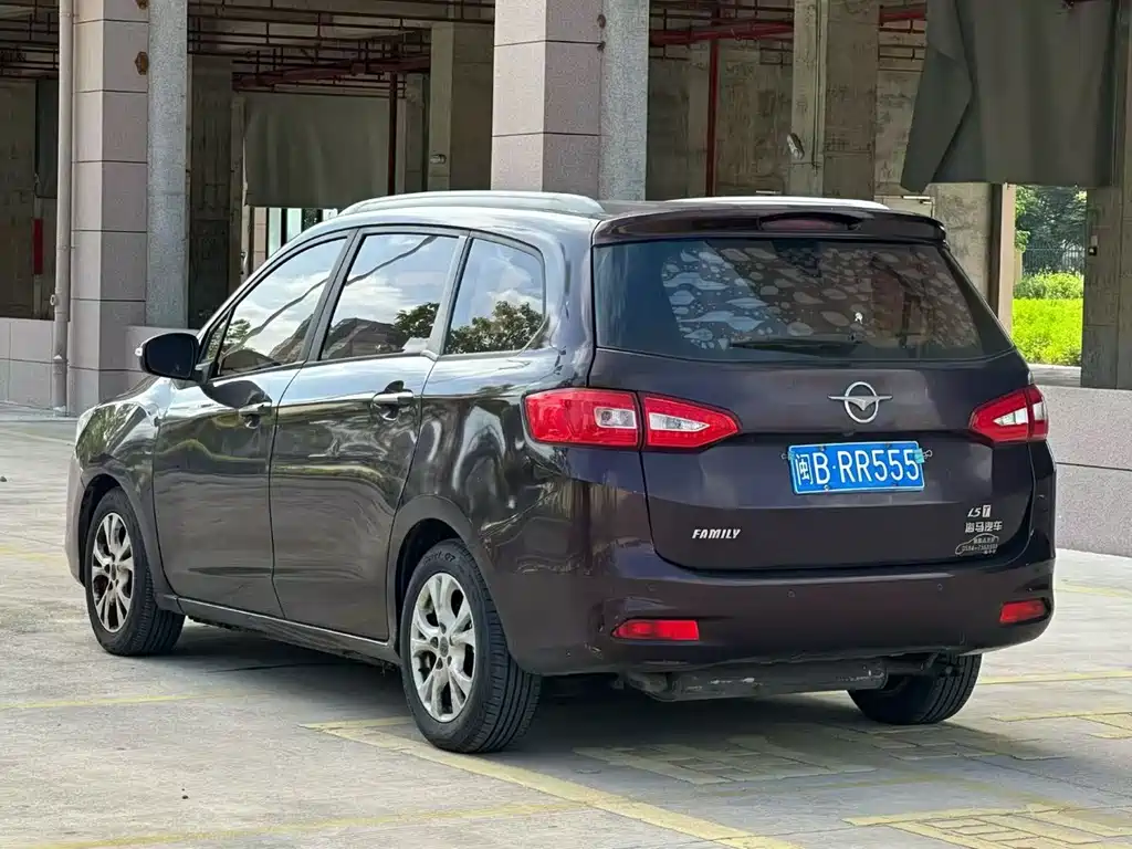 Haima Familia MPV 2017 — фото 7