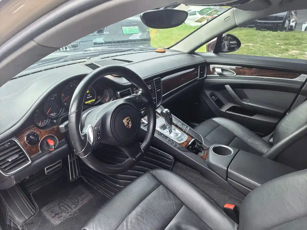 Porsche Panamera 2012