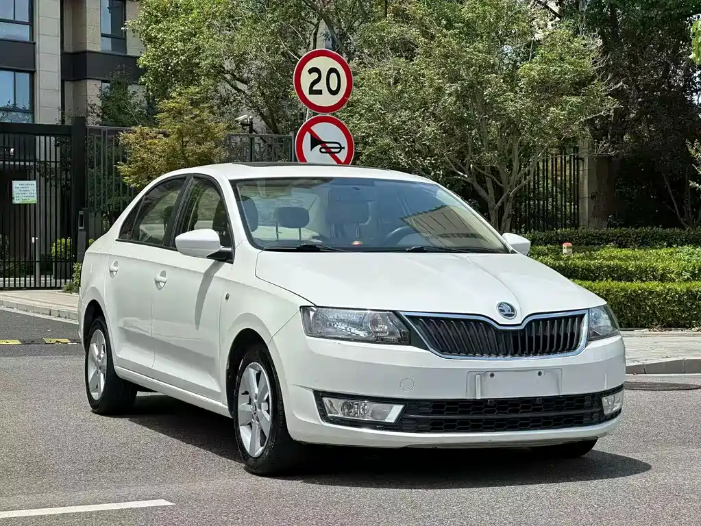Skoda Rapid 2013