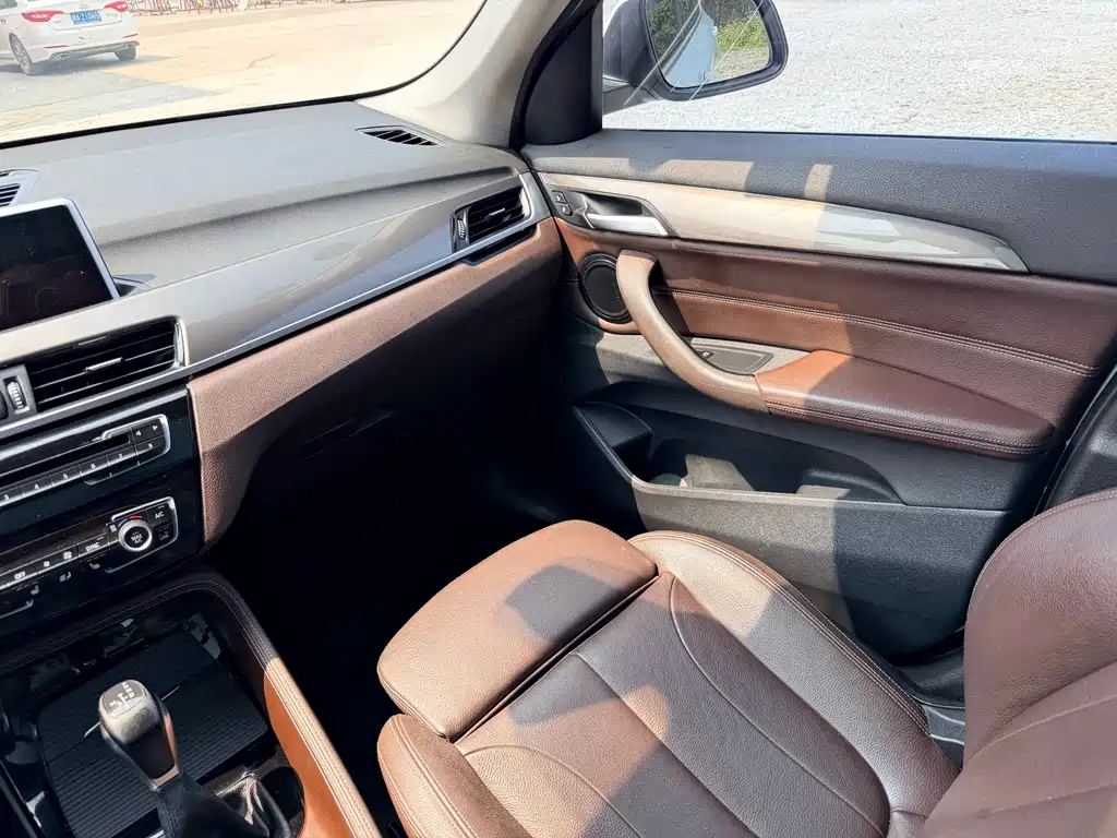 BMW X1 2017 — фото 16