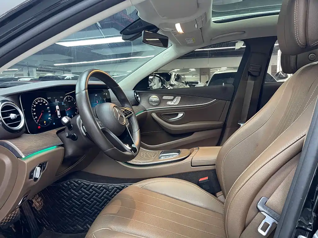 Mercedes-Benz E-Class 2022