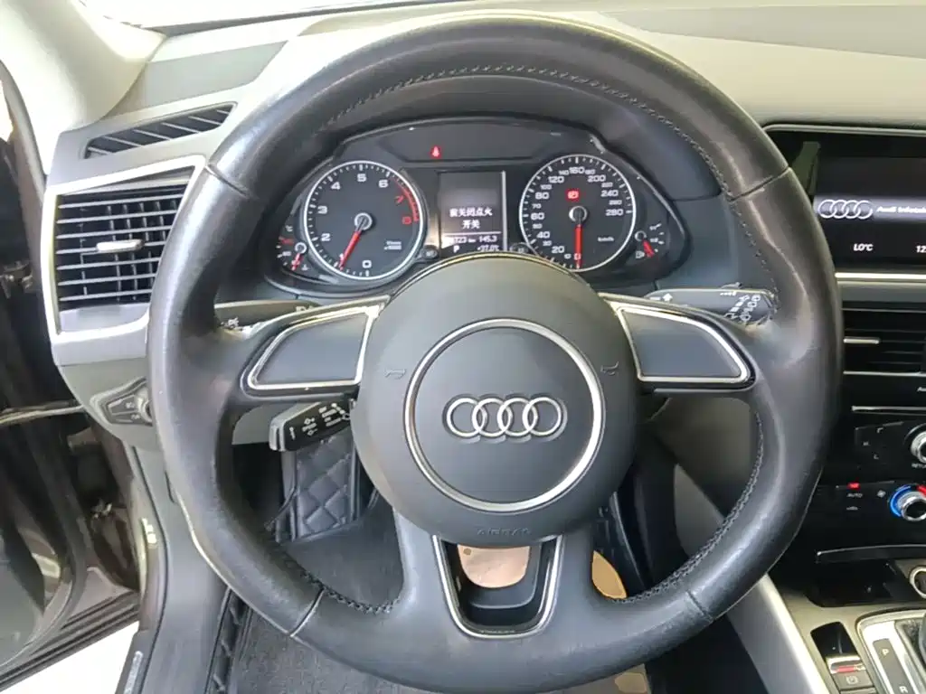 Audi Q5 2016 — фото 11
