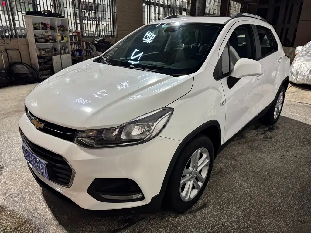 Chevrolet Trax 2017 — фото 1