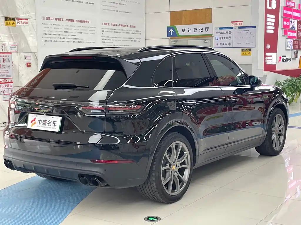 Porsche Cayenne Hybrid 2023 — фото 4
