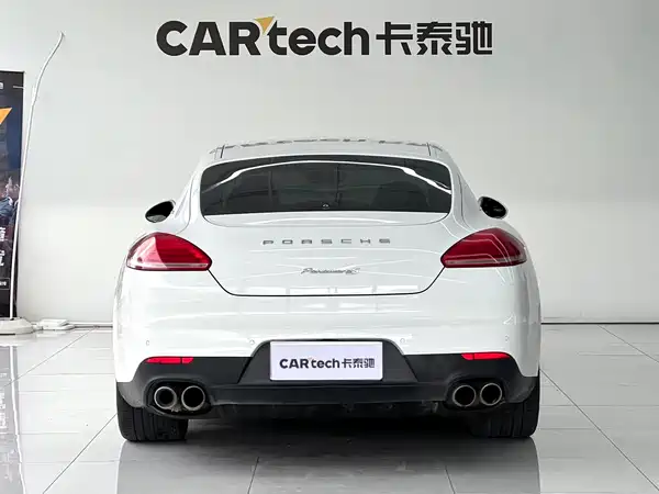 Porsche Panamera 2015