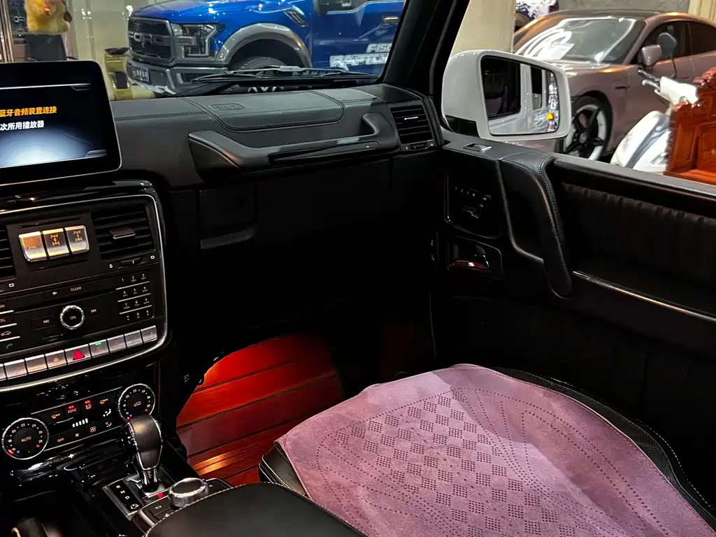 Mercedes-Benz G-Class 2018 — фото 19
