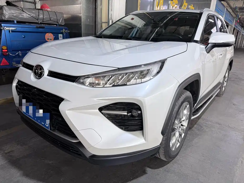 Toyota Wildlander 2023 — фото 1