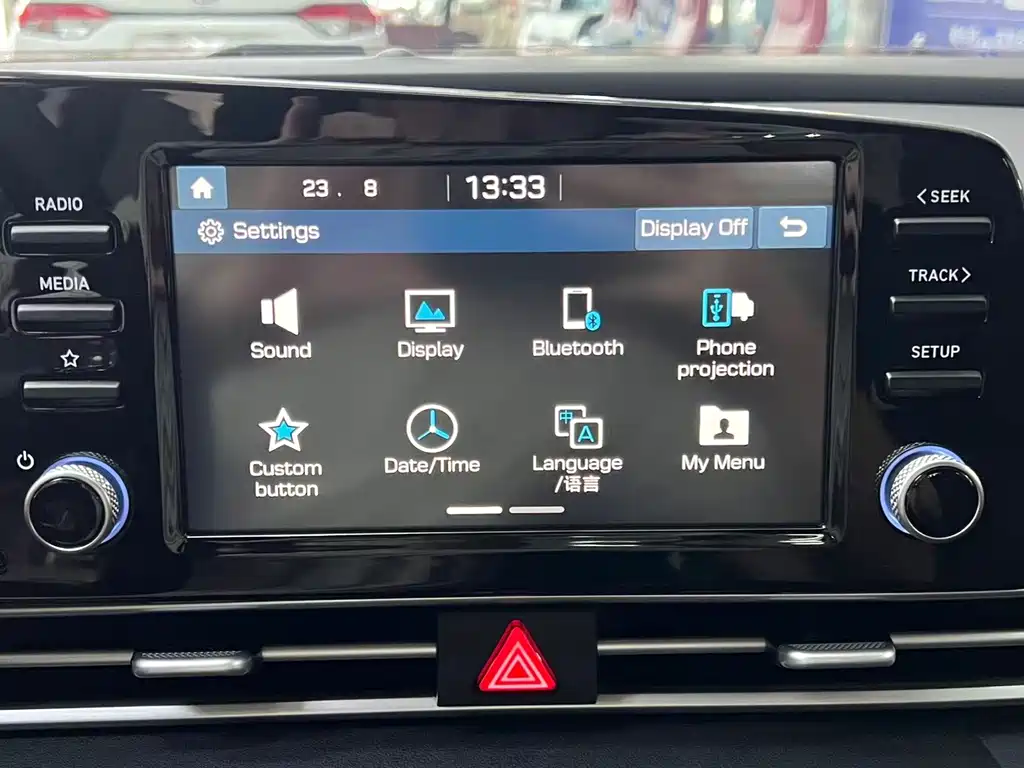 Hyundai Elantra 2023 — фото 10