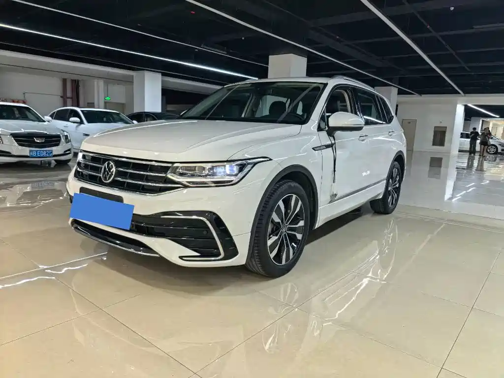Volkswagen Tiguan L 2022