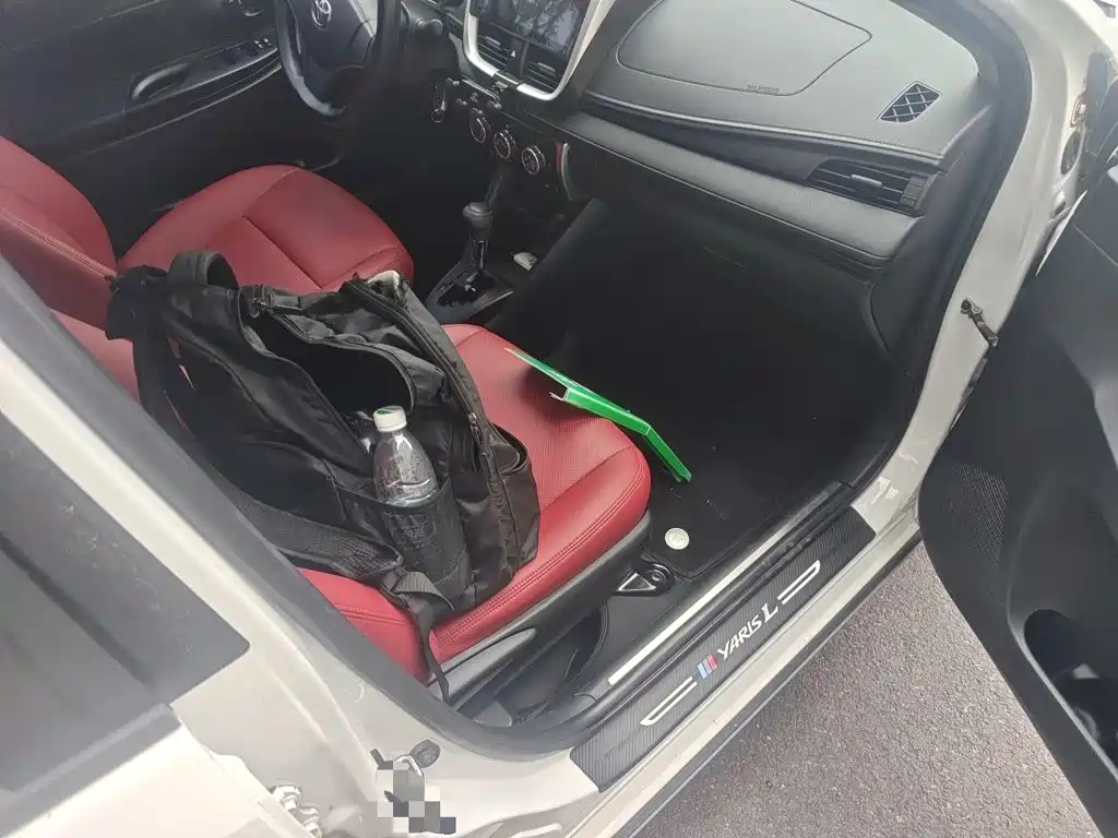 Toyota Yaris L 2020 — фото 20