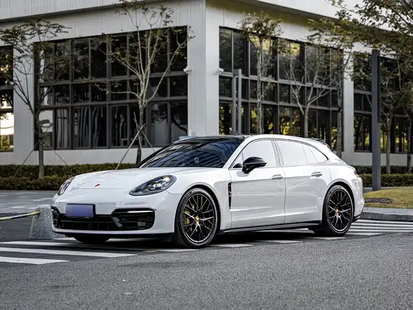 Porsche Panamera 2022
