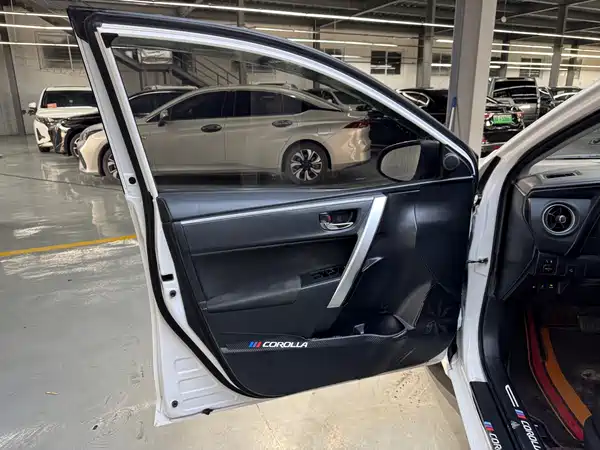 Toyota Corolla Dual Engine E+ 2022