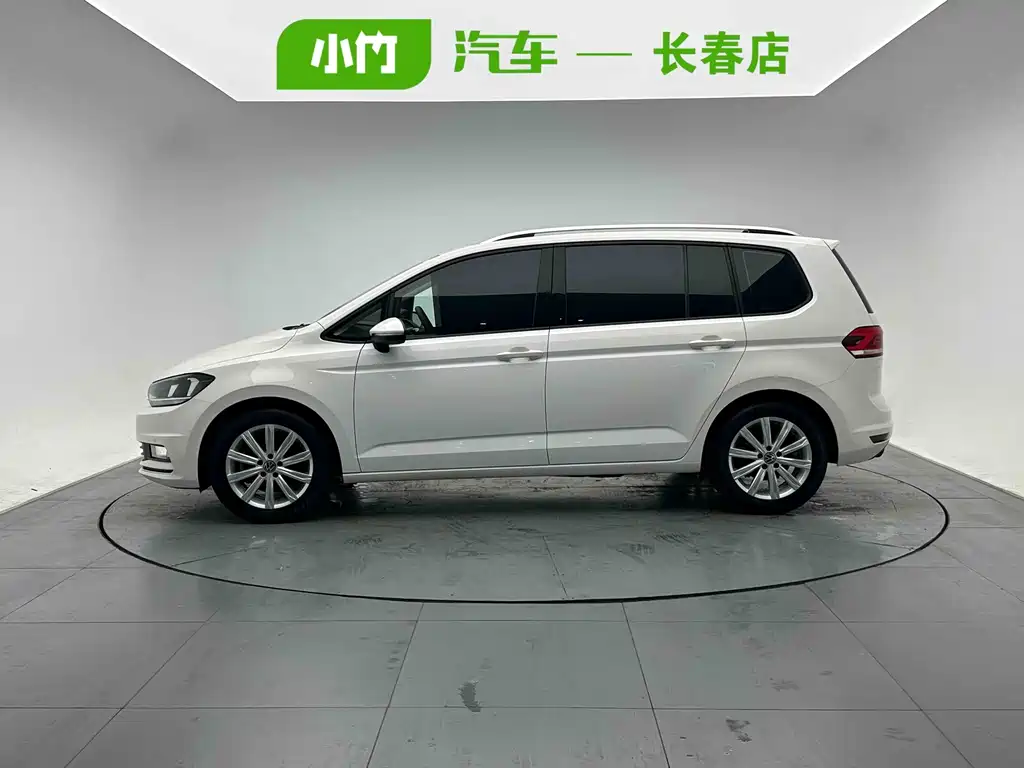 Volkswagen Touran 2023