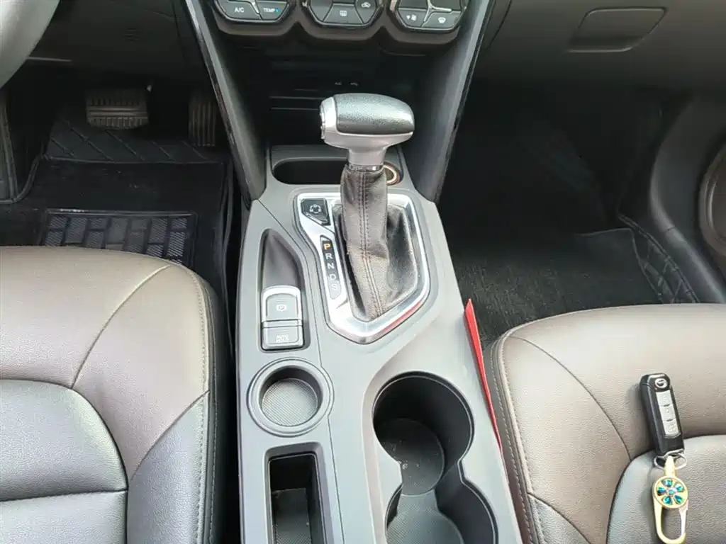 GAC Motor Trumpchi GS4 2016 — фото 14