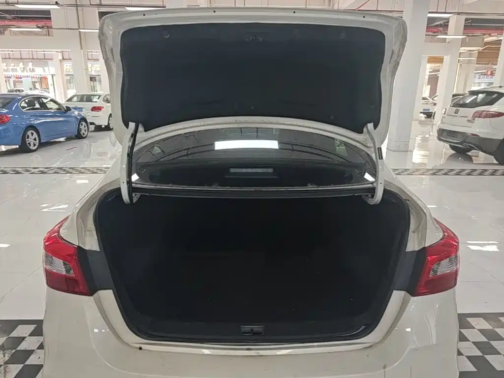 Nissan Sylphy 2023 — фото 19
