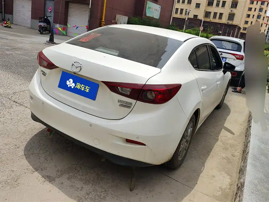 Mazda 3 Axela 2016