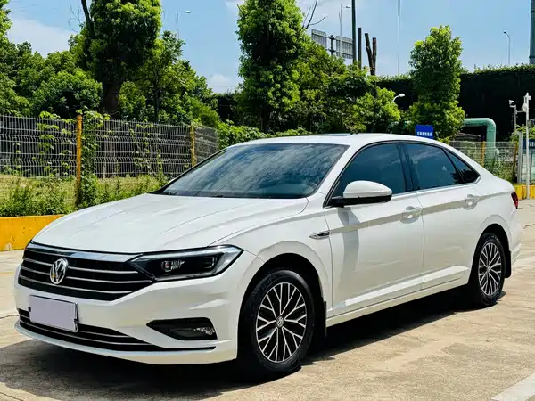 Volkswagen Sagitar 2020