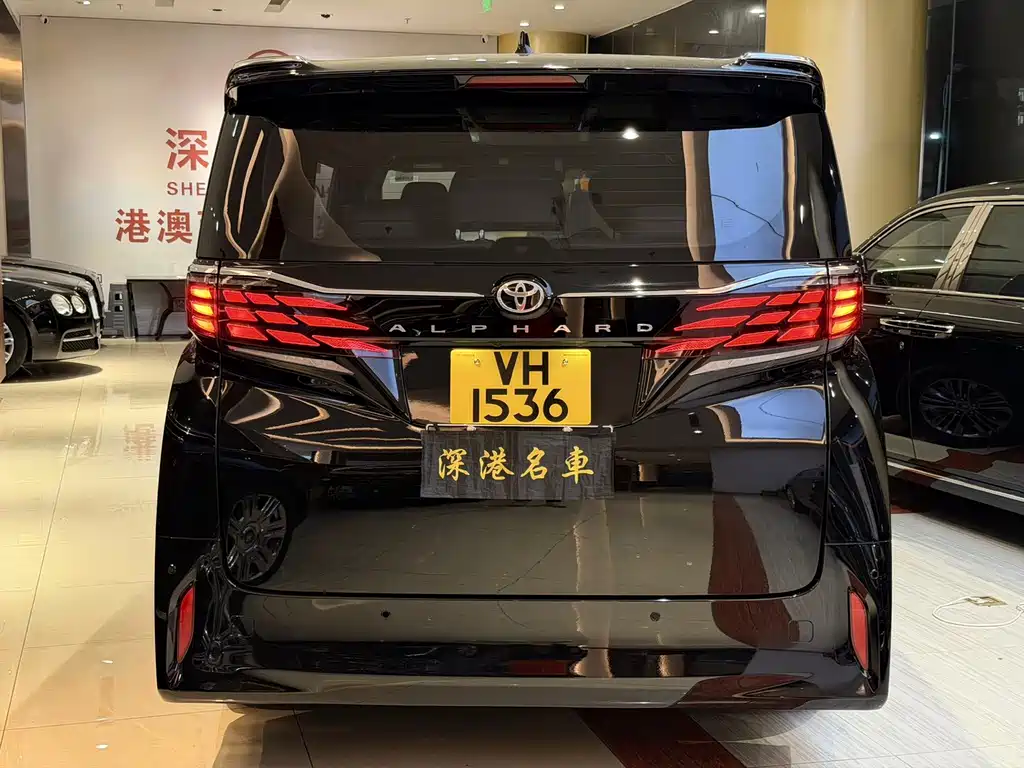 Toyota Alphard 2026 — фото 4