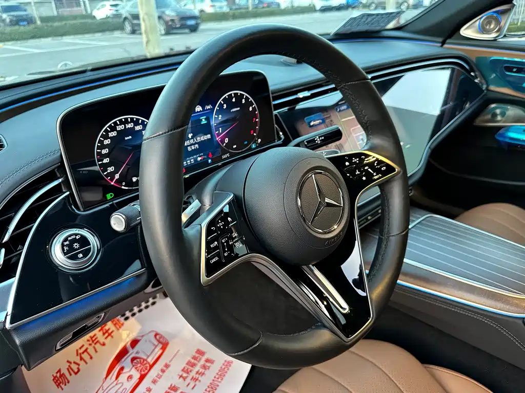 Mercedes-Benz E-Class 2024 — фото 13